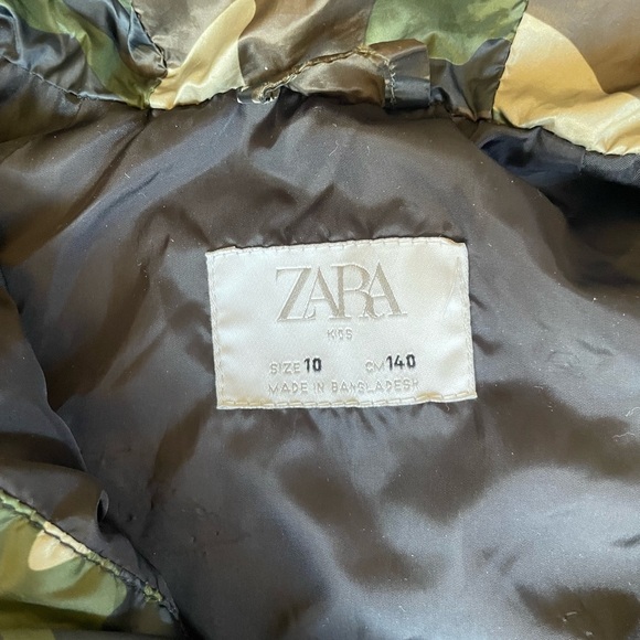 Zara boys Black and Camouflage Puffer Jacket - Picture 6 of 8